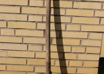 From Trenches to Gardens: The Versatile Roles of Spades and Shovels